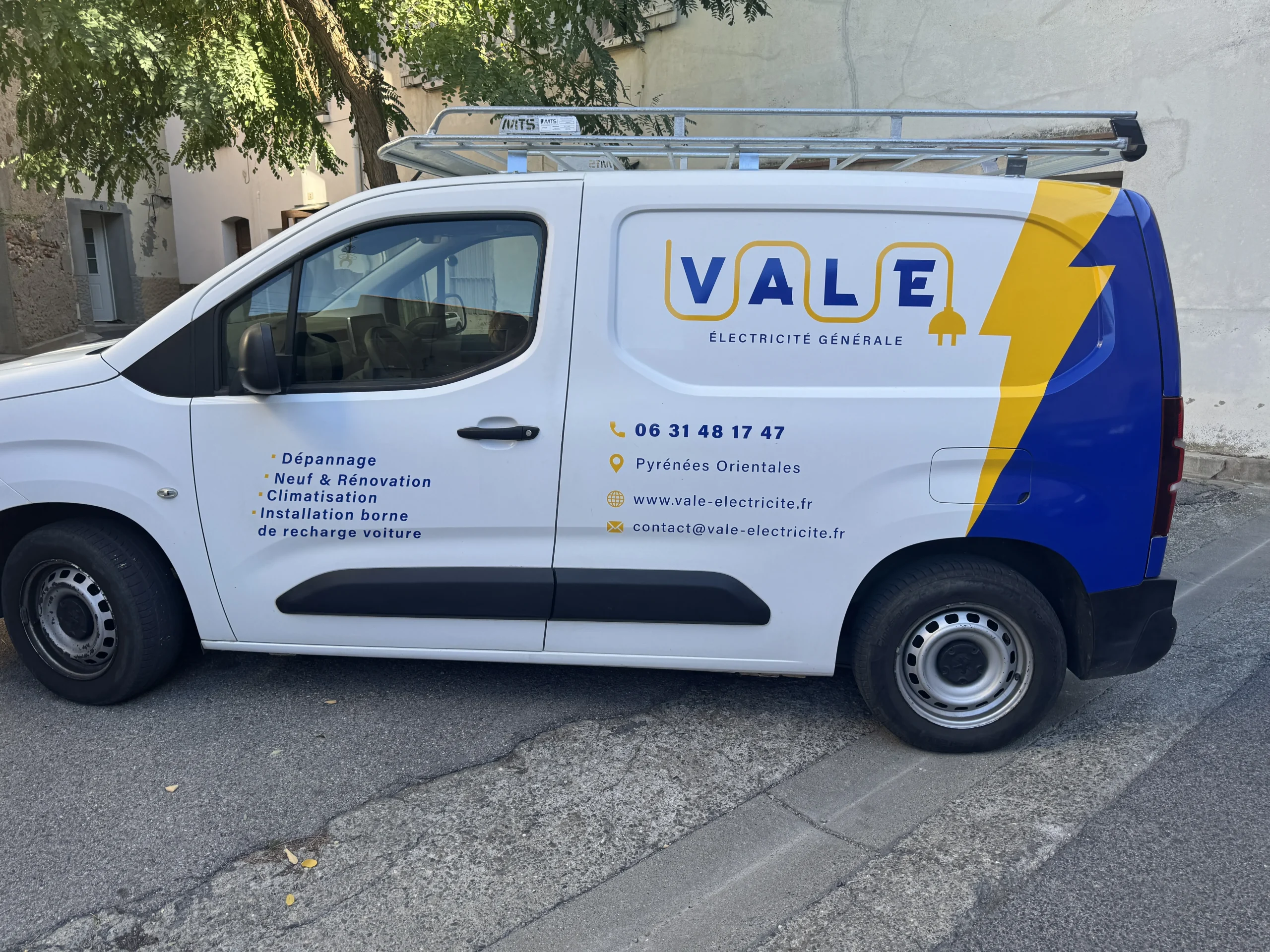 Entreprise electricite ponteilla vale electricite flocage
